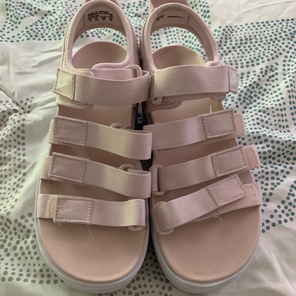 Nike Icon Classic Platform Sandals